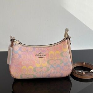 🎉Coach Pastel Signature Canvas Shoulder Bag - Multi Pastel